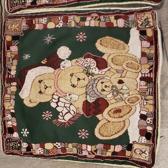 Vintage Set of 3 Decorative Pillow Cases Tapestry Christmas Bears Santa… - Picture 6 of 15